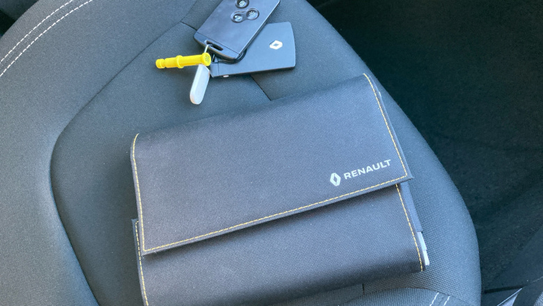 Renault Captur 0.9 TCE 90 Iconic 5dr Petrol Hatchback